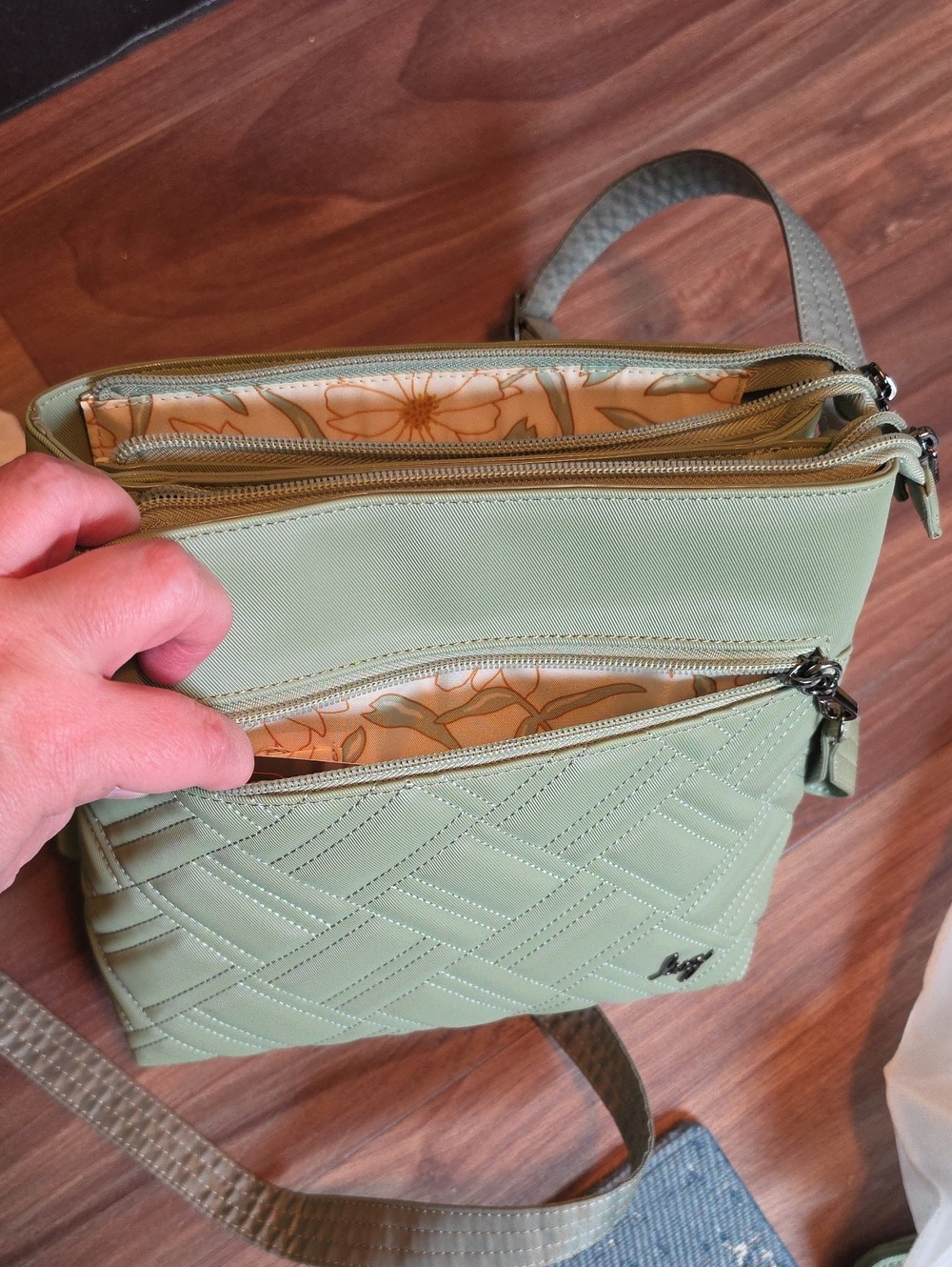 lug Double Dip Bag in Sage Green
